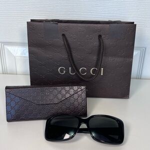 Gucci Black Square Sunglasses with Dark Gray 55mm Lens